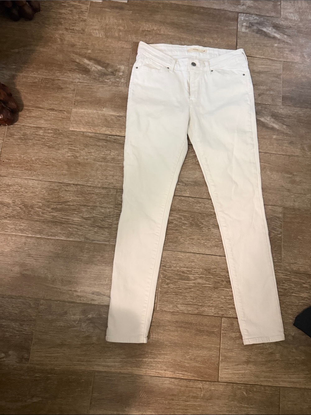 Levi's White Skinny Jeans - Clean Slim Silhouette